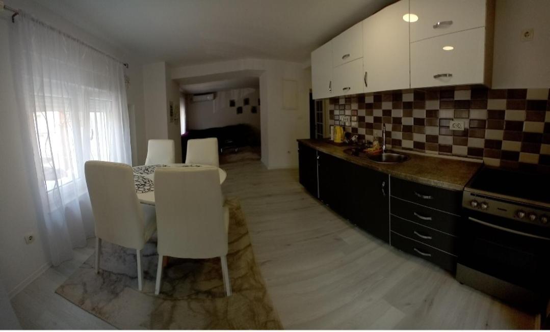 Apartment Centar Of City Mostar Kültér fotó